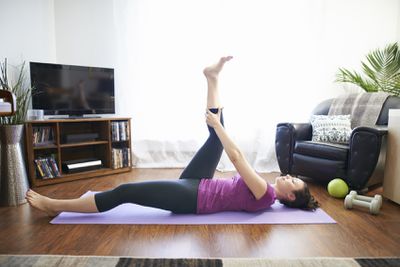 <strong>Single-leg lying hamstring stretch</strong>